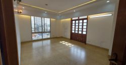 2400sft semi furnished apartment for recidence rent in Banani